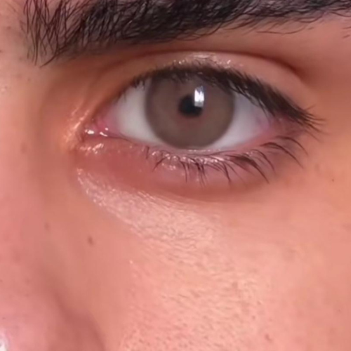 Angeles N Brown Urban Layer - Pupila Reducida